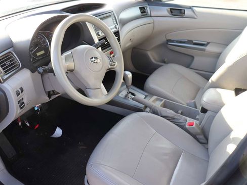 Used 2011 Subaru Forester 2.5X image 10