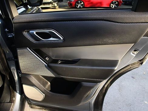 Used 2019 Land Rover Range Rover Velar R-Dynamic SE AWD/4WD image 16