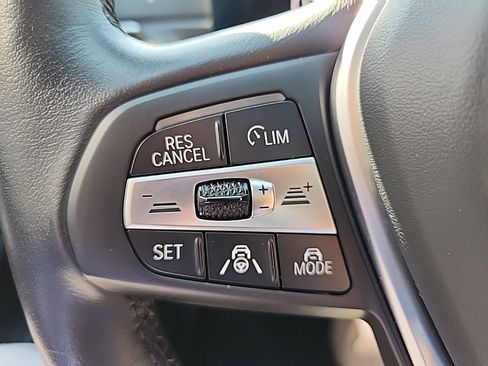 Used 2024 BMW i4 eDrive40 image 32