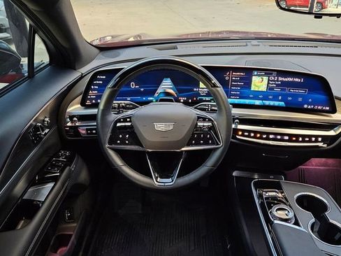 New 2025 Cadillac Lyriq Luxury image 13