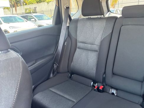 Used 2025 Nissan Rogue SV AWD/4WD image 41
