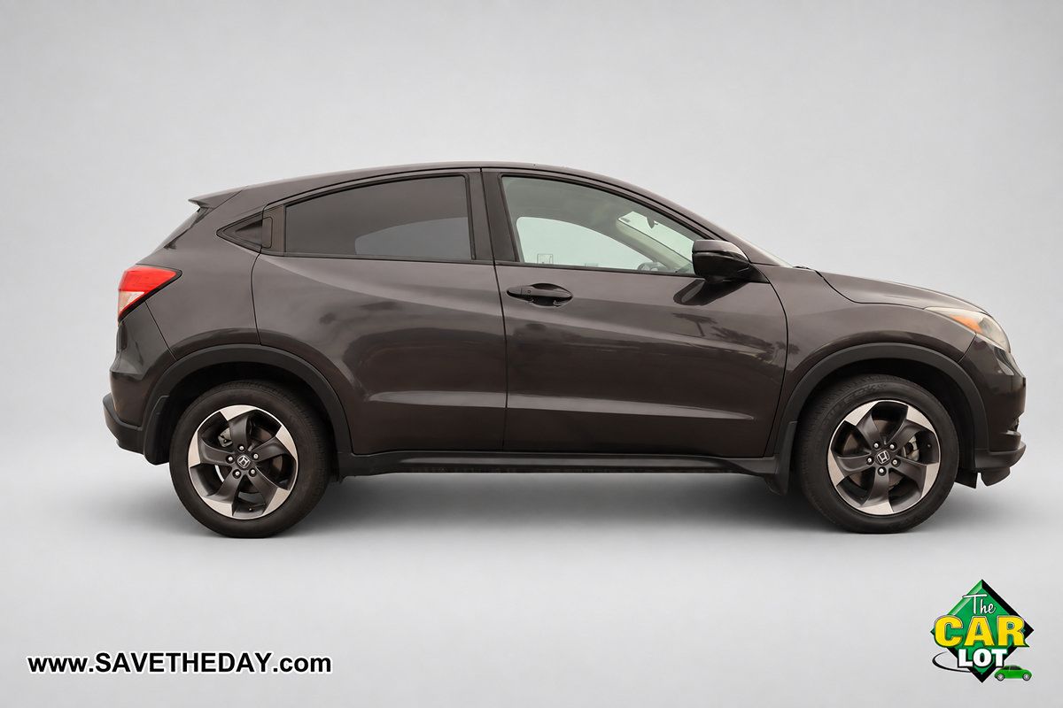 Used 2018 Honda HR-V EX image 9