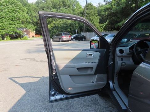 Used 2015 Honda Pilot EX image 18