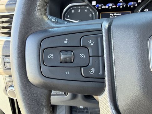 Used 2021 GMC Yukon Denali w/ Denali Premium Package image 21