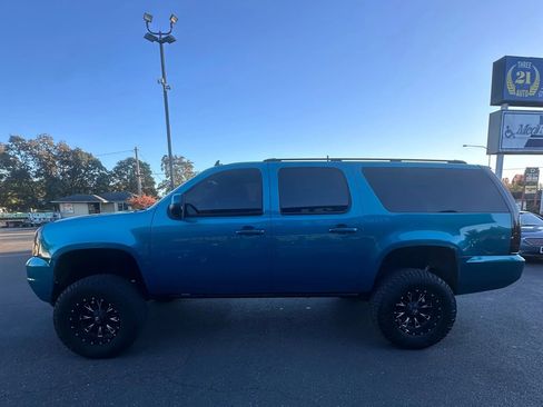 Used 2007 GMC Yukon XL SLE image 3