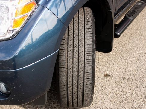 Used 2020 Nissan Frontier SV image 36