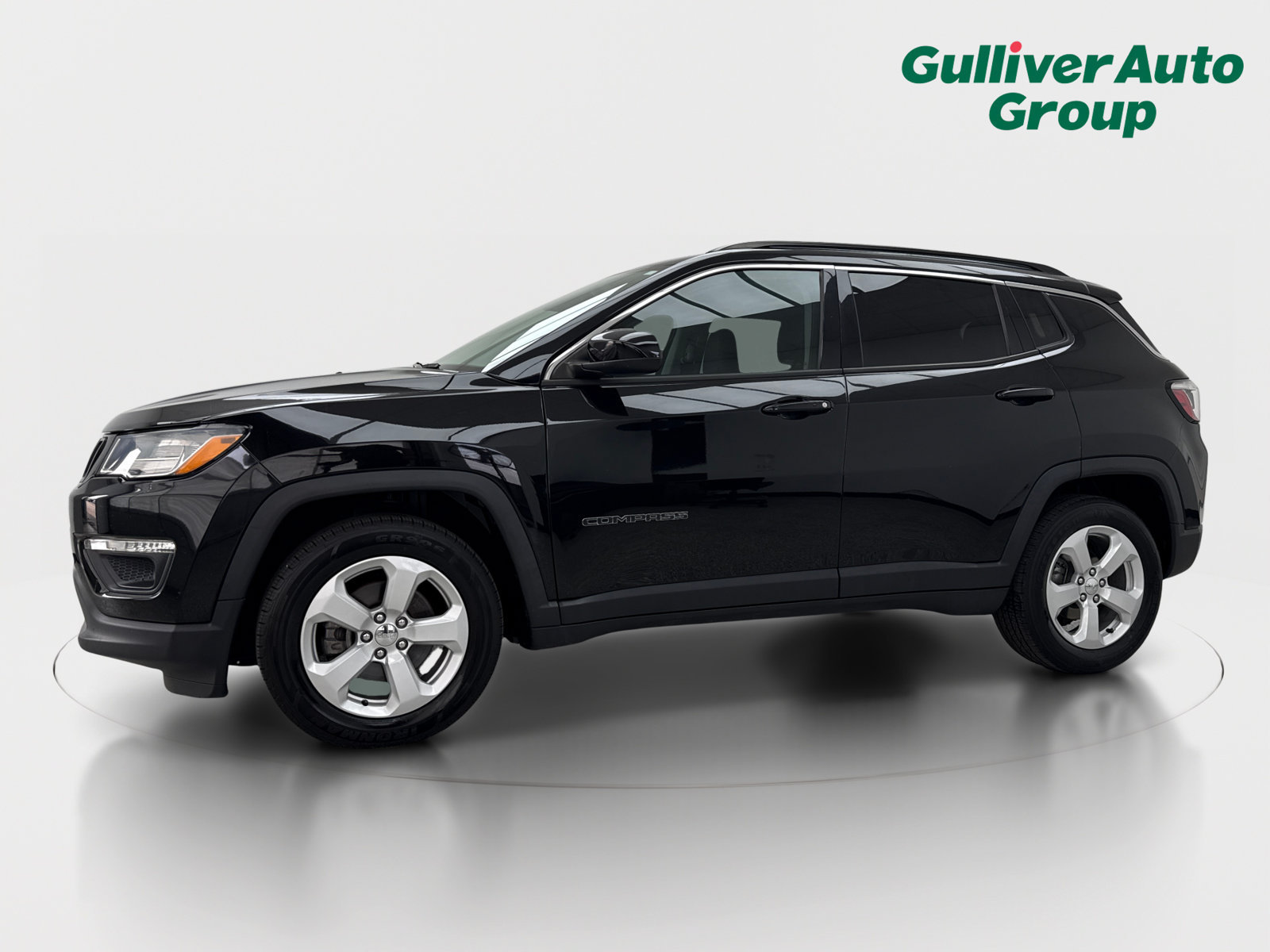 Used 2020 Jeep Compass Latitude w/ Popular Equipment Group FWD image 2