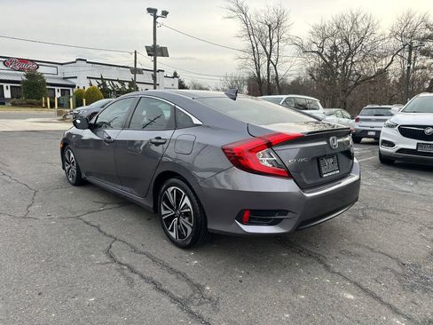 Used 2017 Honda Civic EX-T image 5