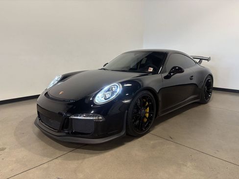 Used 2015 Porsche 911 GT3 RWD image 8