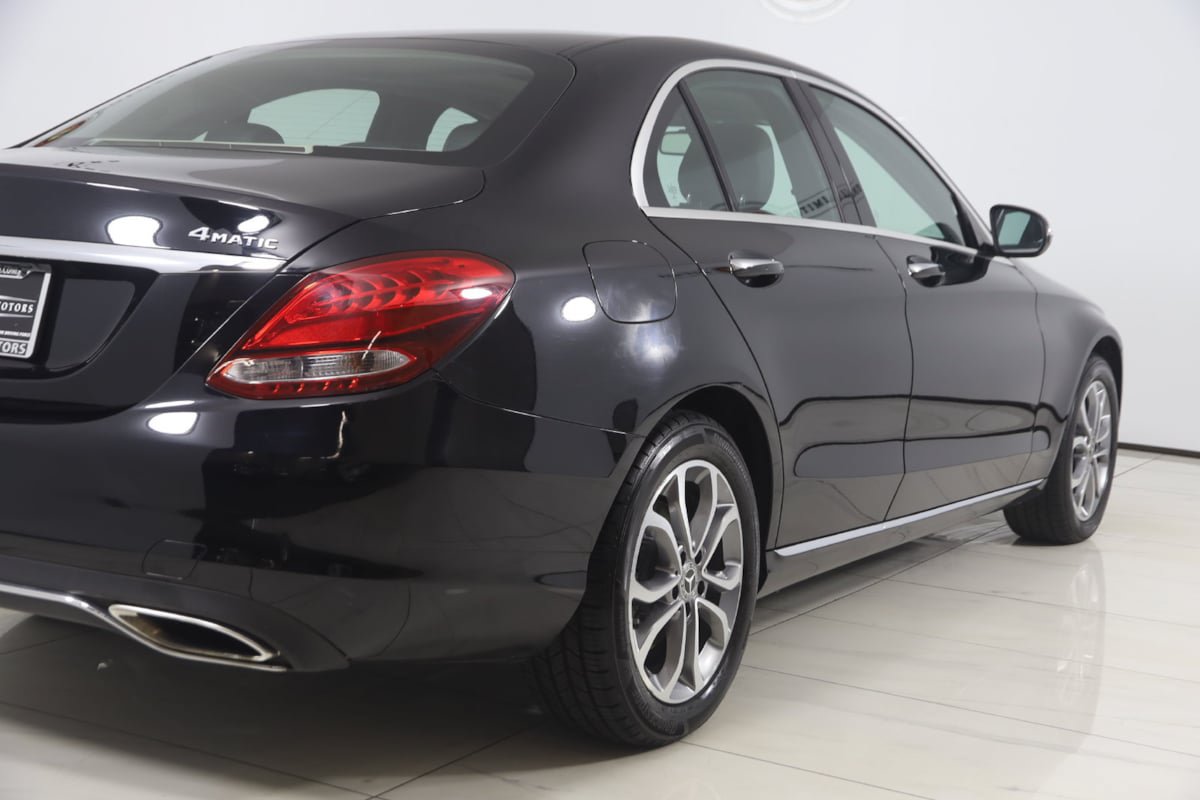 Used 2017 Mercedes-Benz C 300 4MATIC Sedan image 40