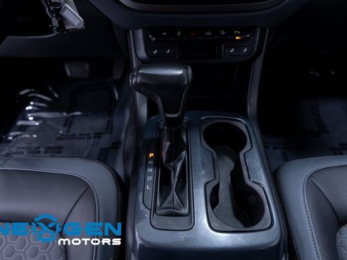 Used 2021 Chevrolet Colorado Z71 image 16