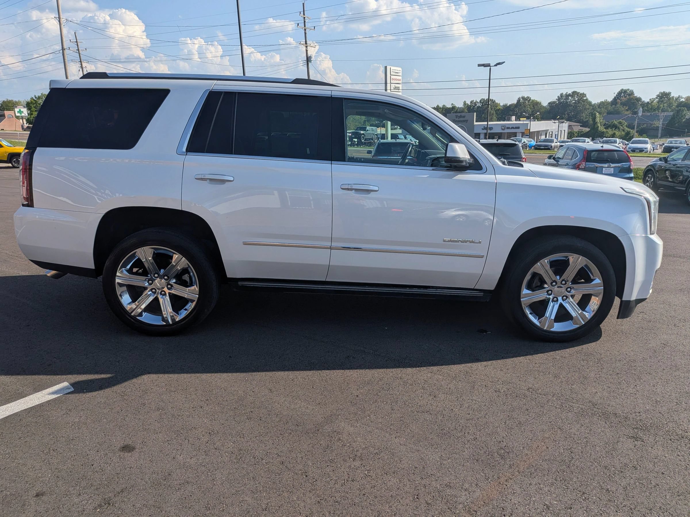Used 2016 GMC Yukon Denali w/ Open Road Package AWD/4WD image 7