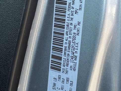 Used 2015 Jeep Wrangler Unlimited Rubicon w/ Connectivity Group image 28