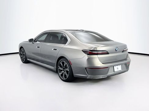 Certified 2024 BMW i7 xDrive60 image 7