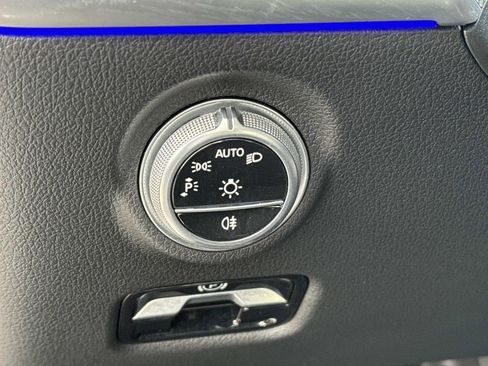 Used 2024 Mercedes-Benz CLE 300 4MATIC Coupe image 20