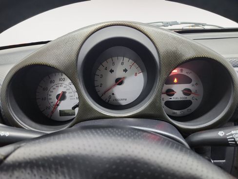 Used 2001 Toyota MR2 RWD image 15