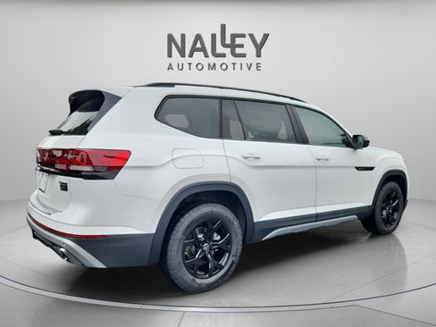 New 2024 Volkswagen Atlas Peak Edition SEL image 5