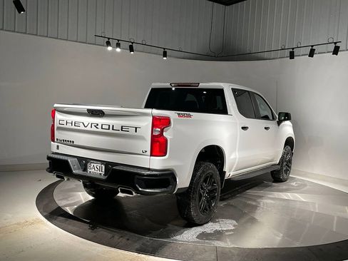 Used 2023 Chevrolet Silverado 1500 LT Trail Boss w/ LPO, Dark Essentials Package image 11