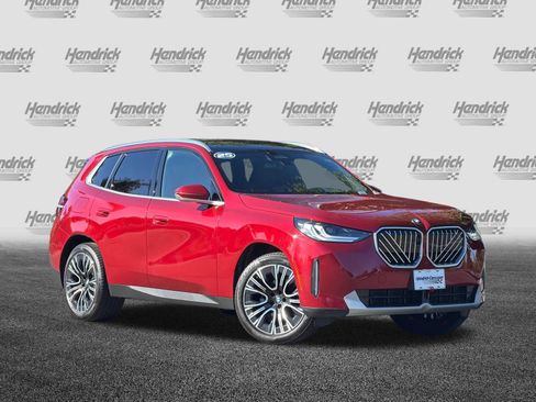Used 2025 BMW X3 xDrive30i w/ Premium Package AWD/4WD image 2