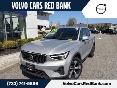 Used 2025 Volvo XC40 B5 Plus
