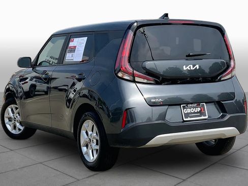 Used 2024 Kia Soul LX w/ Option Group 015 FWD image 12