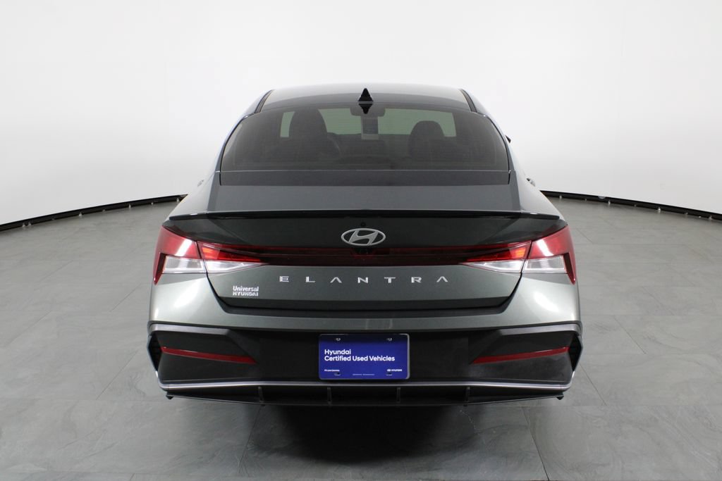 Certified 2025 Hyundai Elantra Sport FWD image 11