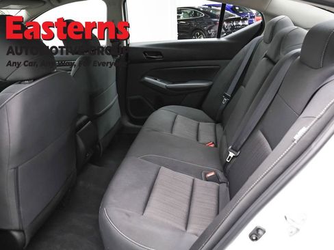 Used 2025 Nissan Altima 2.5 SV FWD image 21
