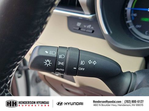 Used 2021 Toyota Highlander Limited FWD image 27