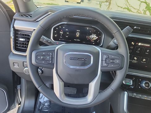 New 2026 GMC Sierra 3500 Denali w/ Denali Reserve Package image 21