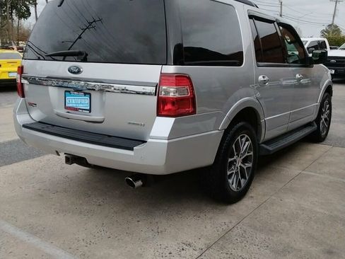 Used 2016 Ford Expedition XLT w/ Equipment Group 201A image 4