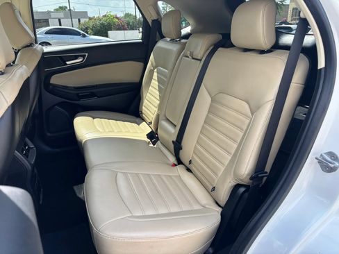 Used 2020 Ford Edge SEL w/ Convenience Package FWD image 48