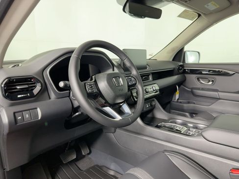 New 2025 Honda Pilot EX-L image 3