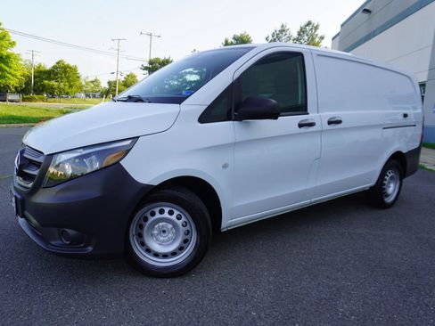 Used 2019 Mercedes-Benz Metris image 3