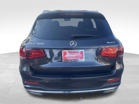 Used 2021 Mercedes-Benz GLC 300 4MATIC w/ AMG Line image 24
