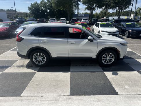 Used 2026 Honda CR-V EX image 3