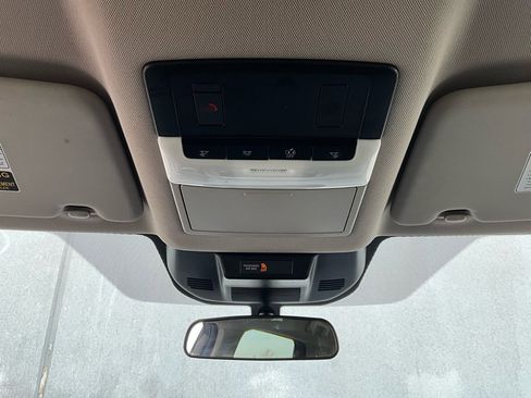 Used 2025 Nissan Rogue SV image 15