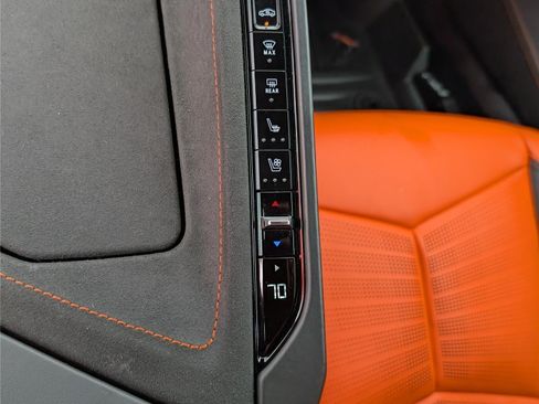 Used 2025 Chevrolet Corvette E-Ray w/ Stealth Interior Trim Package AWD/4WD image 33