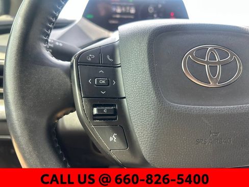 Used 2024 Toyota Prius LE FWD image 12
