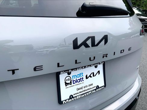 Used 2025 Kia Telluride EX X-Line AWD/4WD image 16