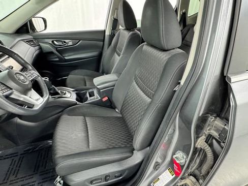 Used 2017 Nissan Rogue SV w/ SV Premium Package AWD/4WD image 10