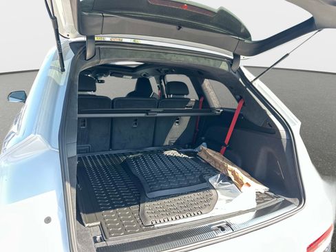 New 2026 Audi SQ7 Prestige image 10