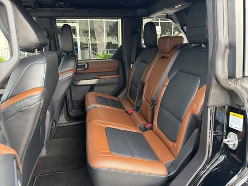 Used 2023 Ford Bronco Outer Banks image 18