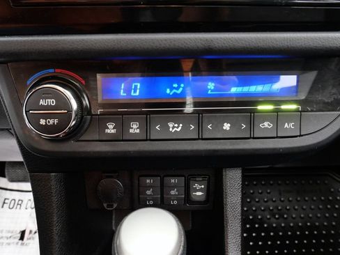 Used 2016 Toyota Corolla L FWD image 26