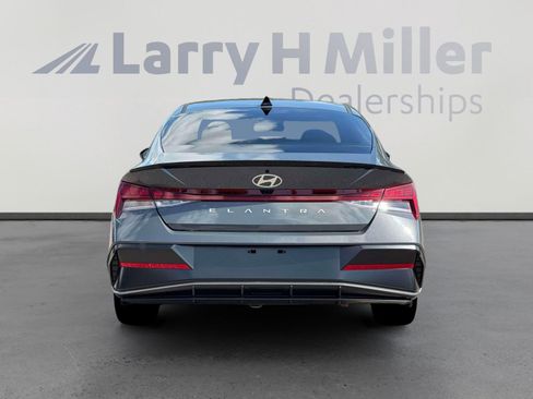 New 2026 Hyundai Elantra SEL Sport Premium FWD image 6
