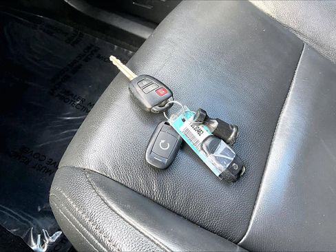 Used 2015 Toyota RAV4 XLE image 15