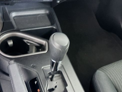 Used 2017 Toyota RAV4 LE image 24