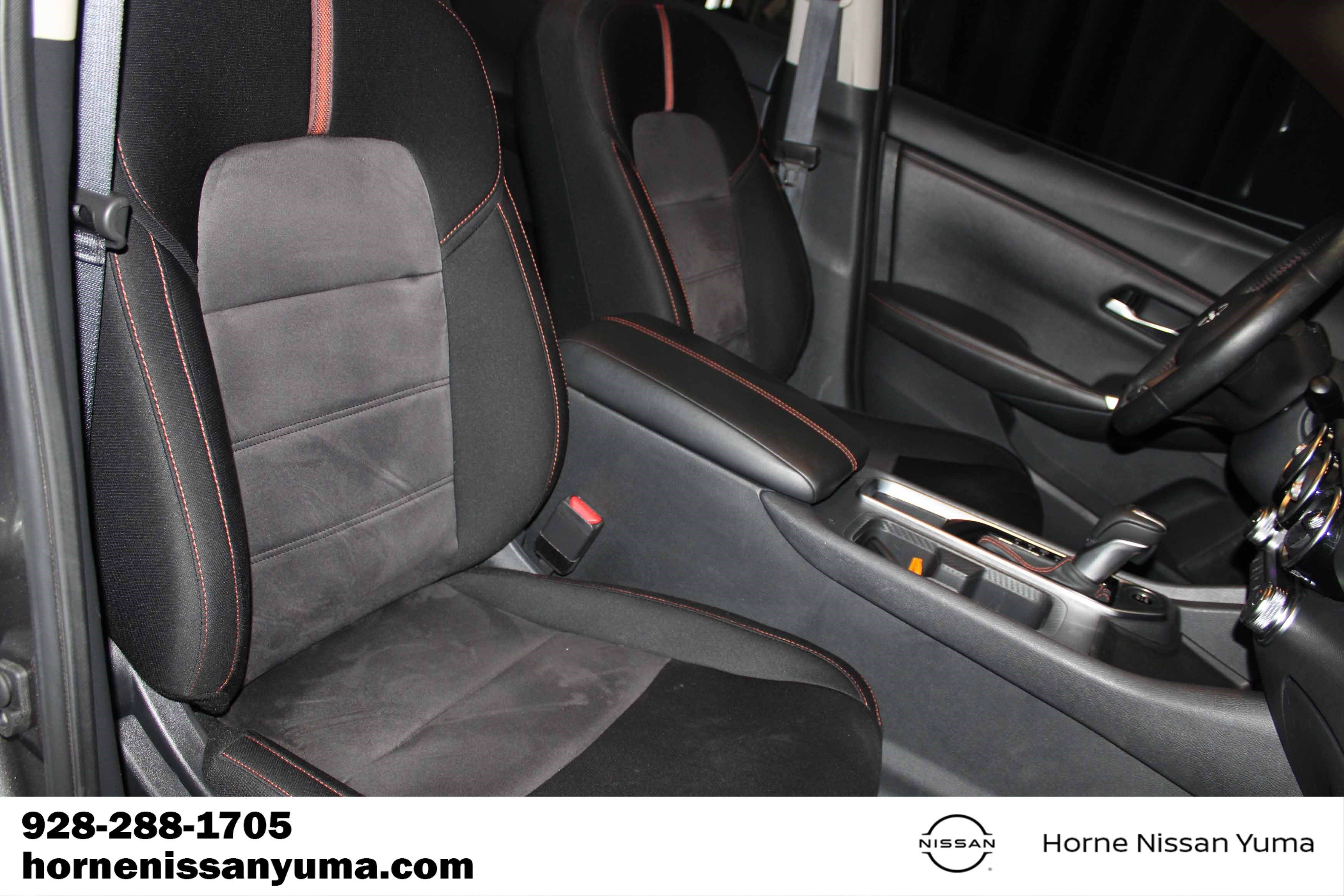Used 2024 Nissan Sentra SR FWD image 6