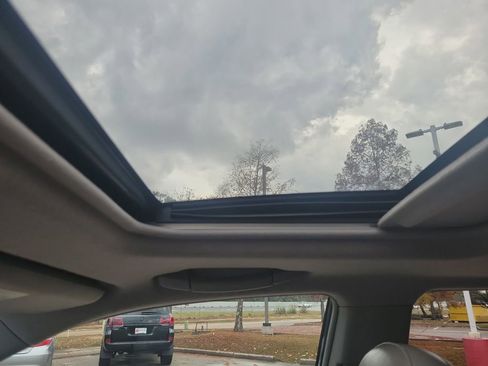 Used 2013 Toyota Highlander Limited image 16