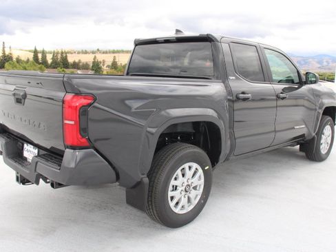 New 2026 Toyota Tacoma SR5 AWD/4WD image 2