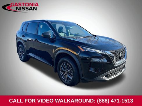 Used 2021 Nissan Rogue S image 1